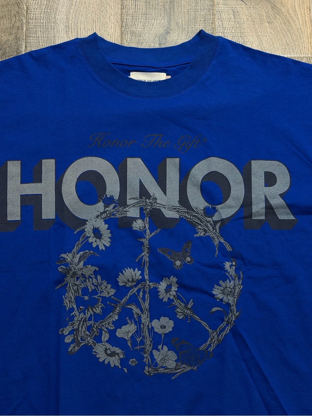 Honor The Gift Men's 'Honor' Graphic Short Sleeve Tee - Royal Blue